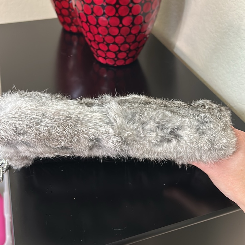 Michael Kors Genuine Rabbit Fur Silver Metallic Shoulder Bag - Picture 11 of 16